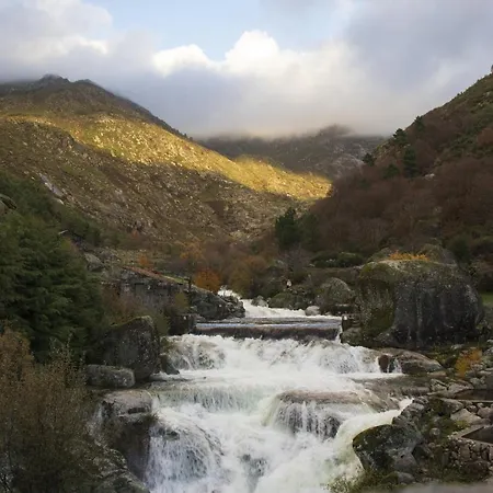 Luna Da Montanha - Serra Da Estrela 3* 科维良