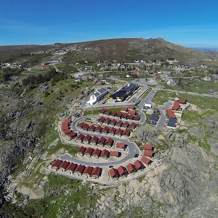 Luna Da Montanha - Serra Da Estrela 假日公园 3*